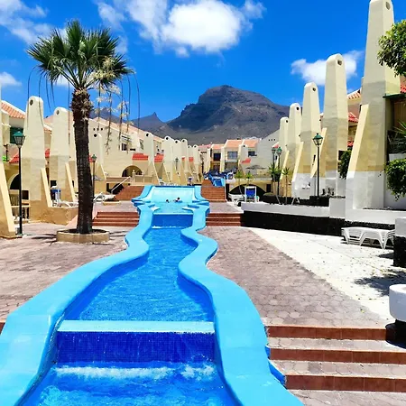 Vacanze Mareverde アパート アデヘ
